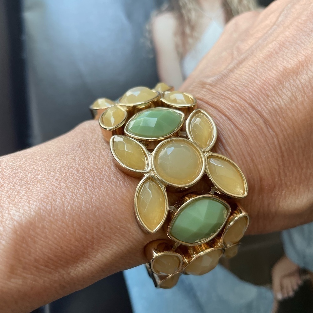 Banana Republic stretchy bracelet - Picture 3 of 5